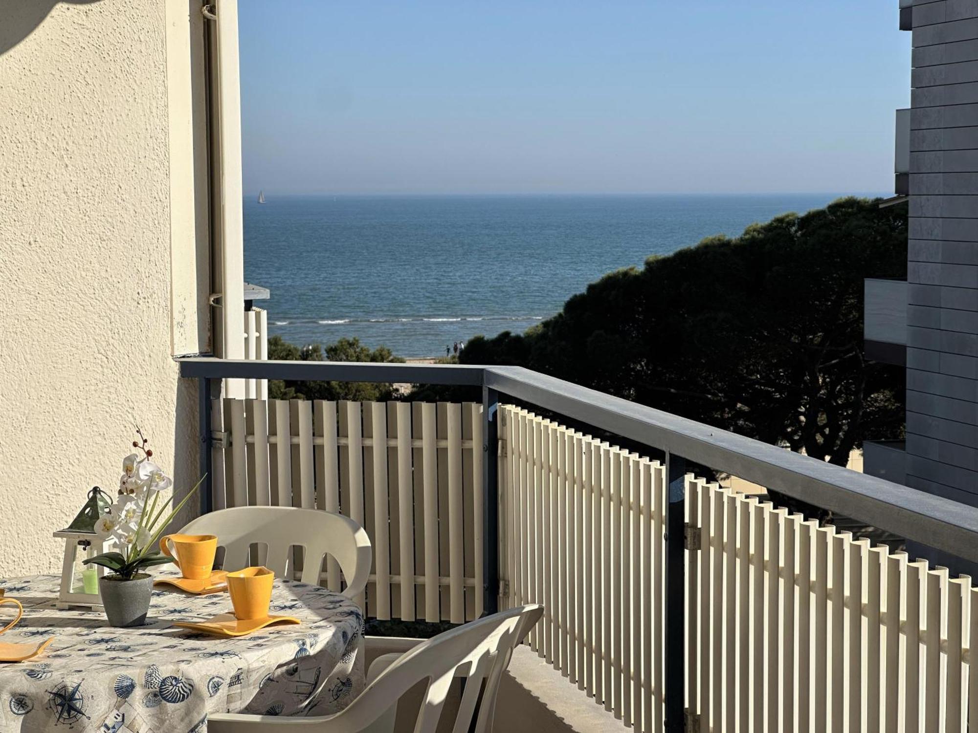 Residence Eva ลินญาโน ซับเบียโดโร ภายนอก รูปภาพ